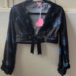 NWT long sleeve butterfly crop top